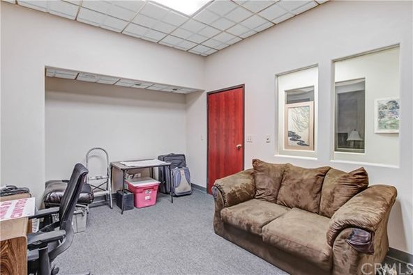 1175 Center St, Riverside, CA 92507